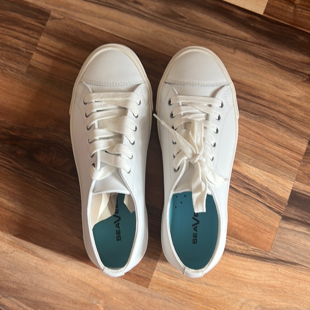 NEW SeaVees White Leather Crosby Sneakers Size 9.5